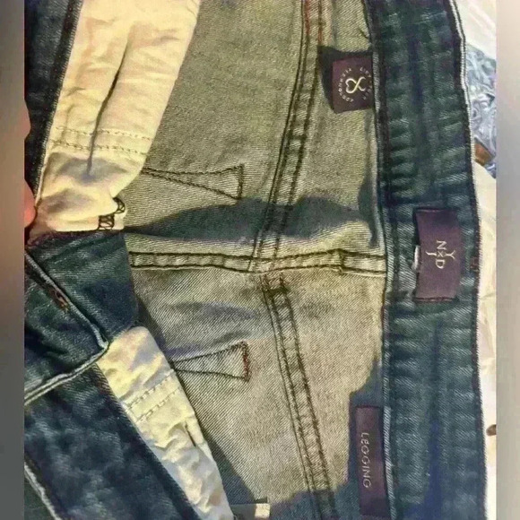 NYDJ Legging With Lift Tuck Sculpting Technology Dark Wash Jean Size 10 - Picture 3 of 5